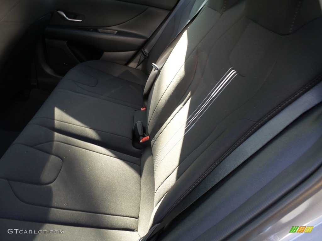 2023 Elantra SEL - Fluid Metal / Black photo #12