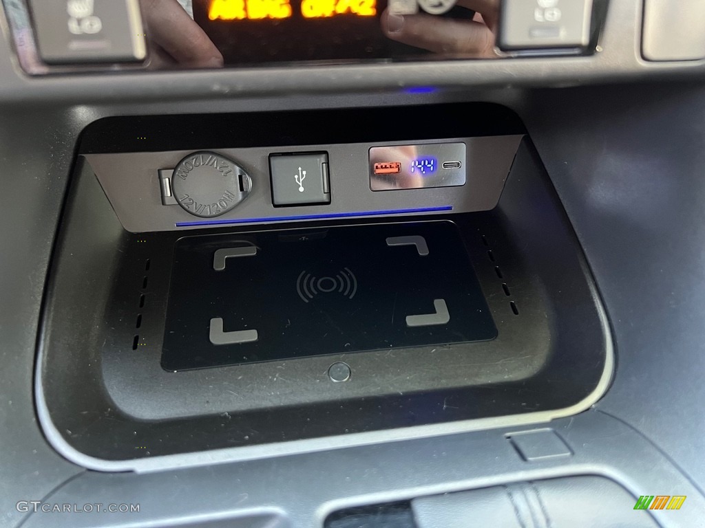 2021 RAV4 XLE AWD Hybrid - Midnight Black Metallic / Black photo #23