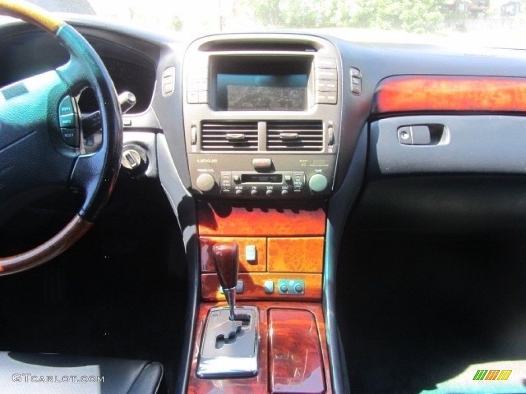 2005 LS 430 Sedan - Black Onyx / Black photo #15