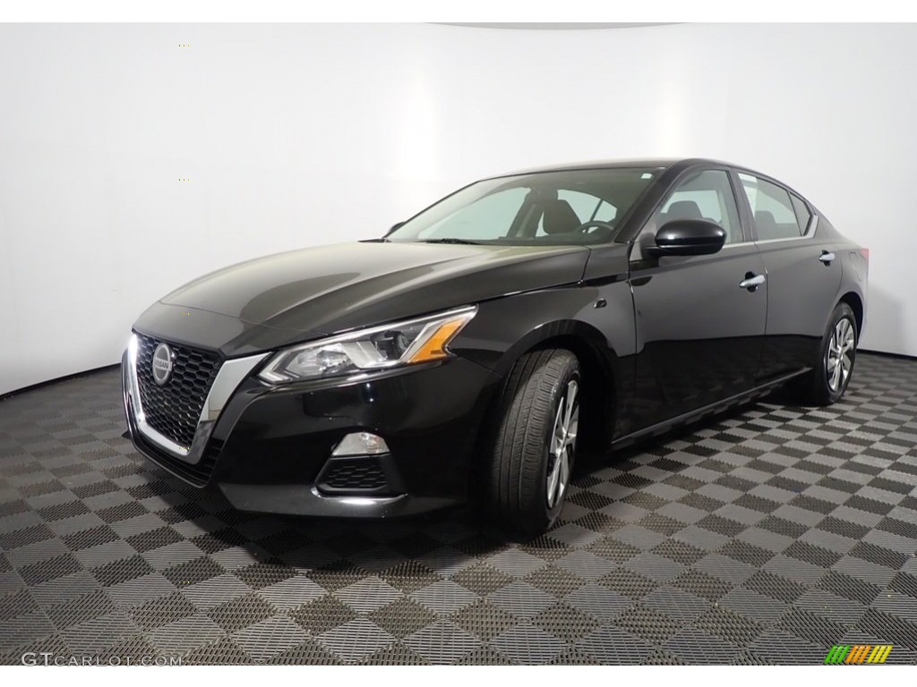 2020 Altima S - Super Black / Charcoal photo #8