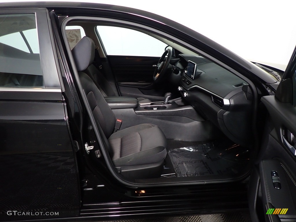 2020 Altima S - Super Black / Charcoal photo #37