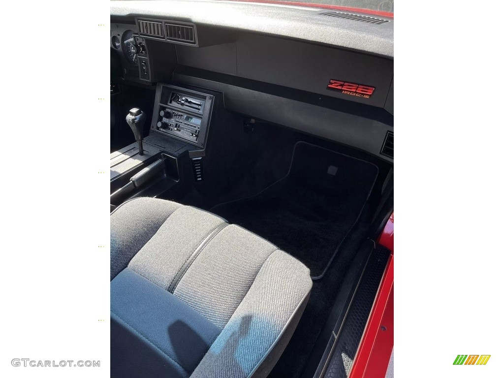 1989 Chevrolet Camaro IROC-Z Coupe Gray Dashboard Photo #145994484