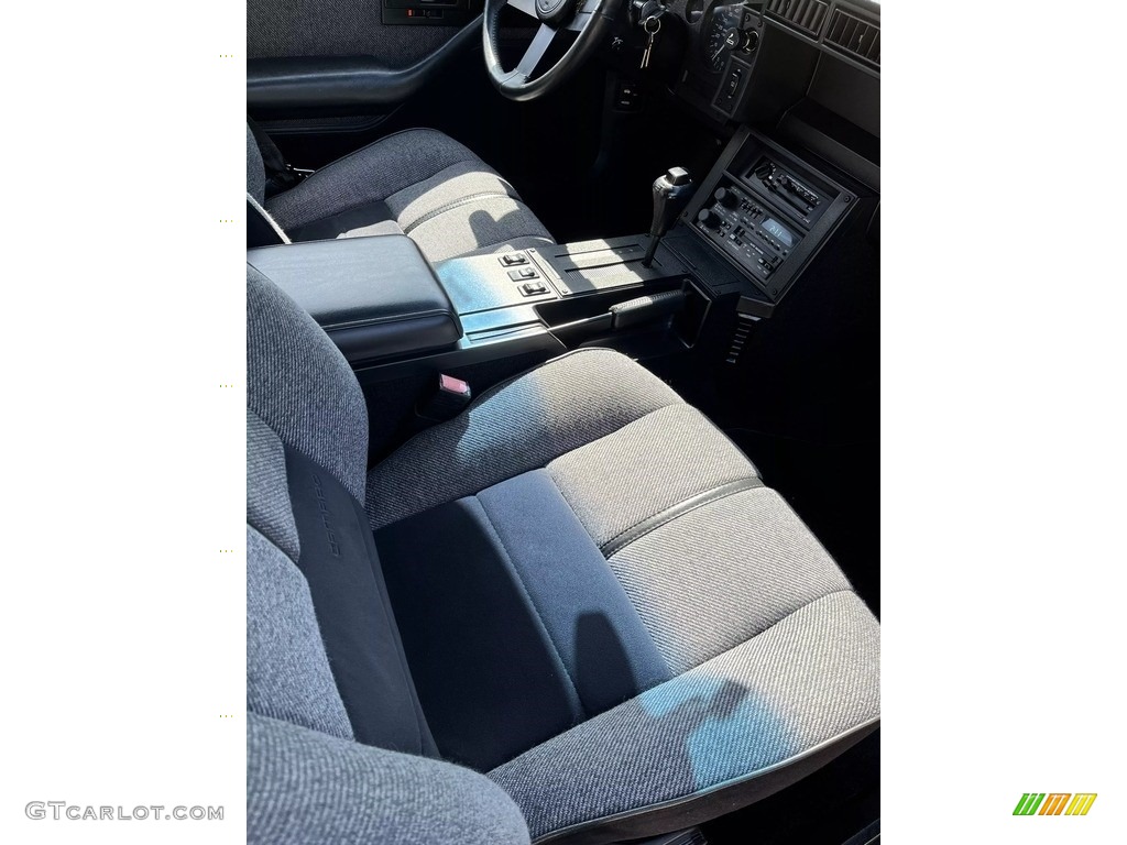 1989 Chevrolet Camaro IROC-Z Coupe Front Seat Photos