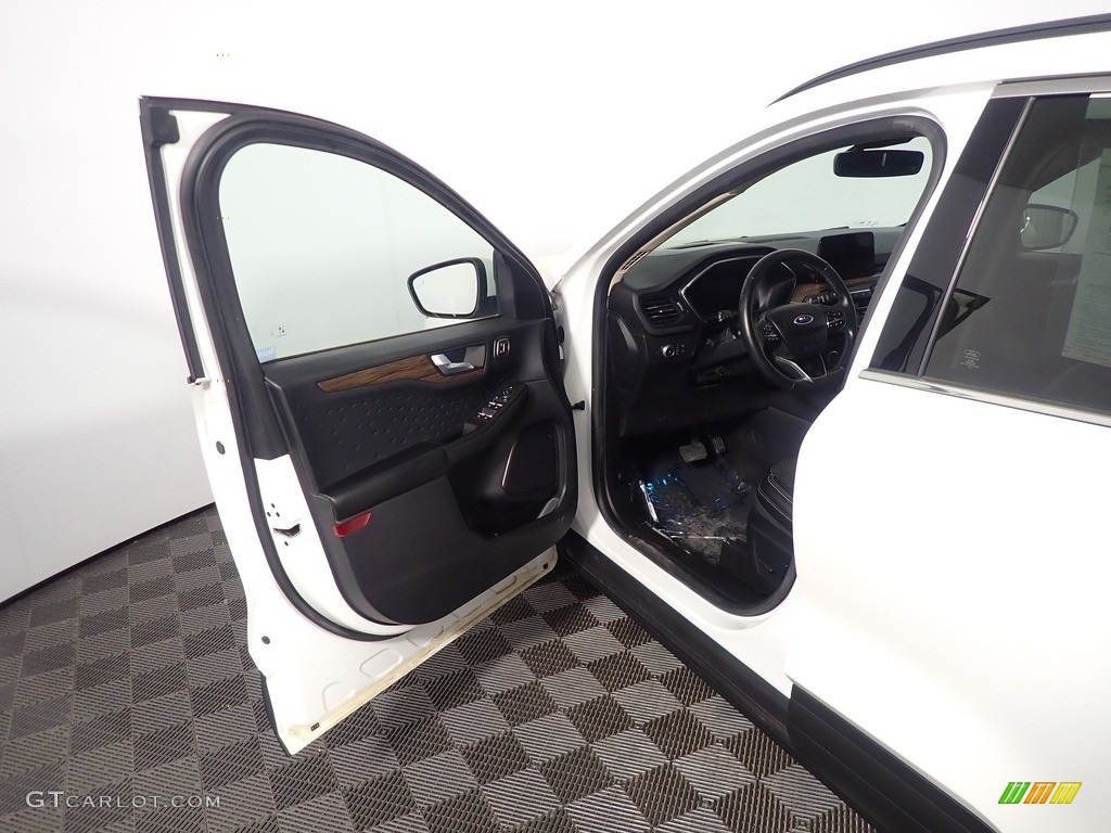 2020 Escape Titanium 4WD - Star White Metallic Tri-Coat / Ebony Black photo #20