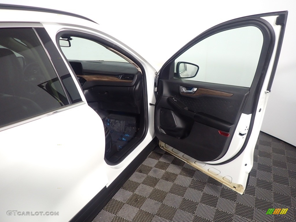 2020 Escape Titanium 4WD - Star White Metallic Tri-Coat / Ebony Black photo #38