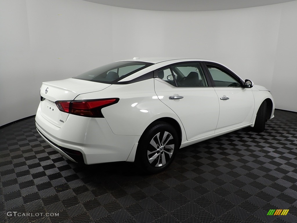 2019 Altima S AWD - Glacier White / Charcoal photo #10