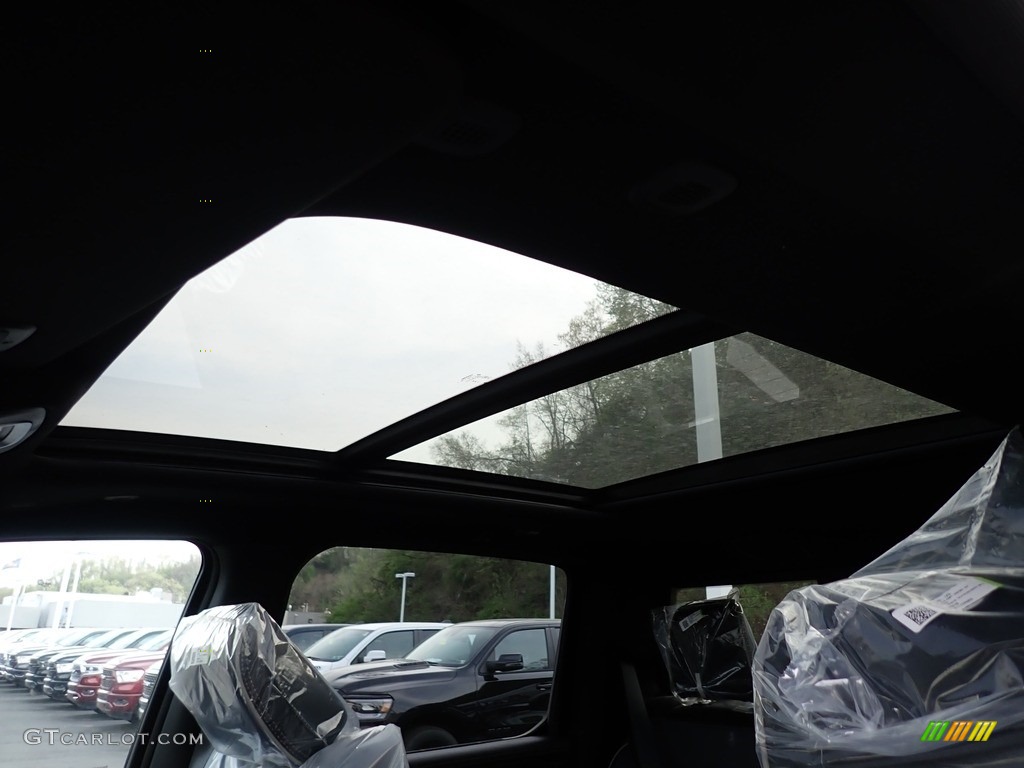 2023 Ram 1500 Laramie Crew Cab 4x4 Sunroof Photo #145996392