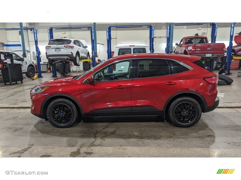 2020 Escape SE - Rapid Red Metallic / Ebony Black photo #2