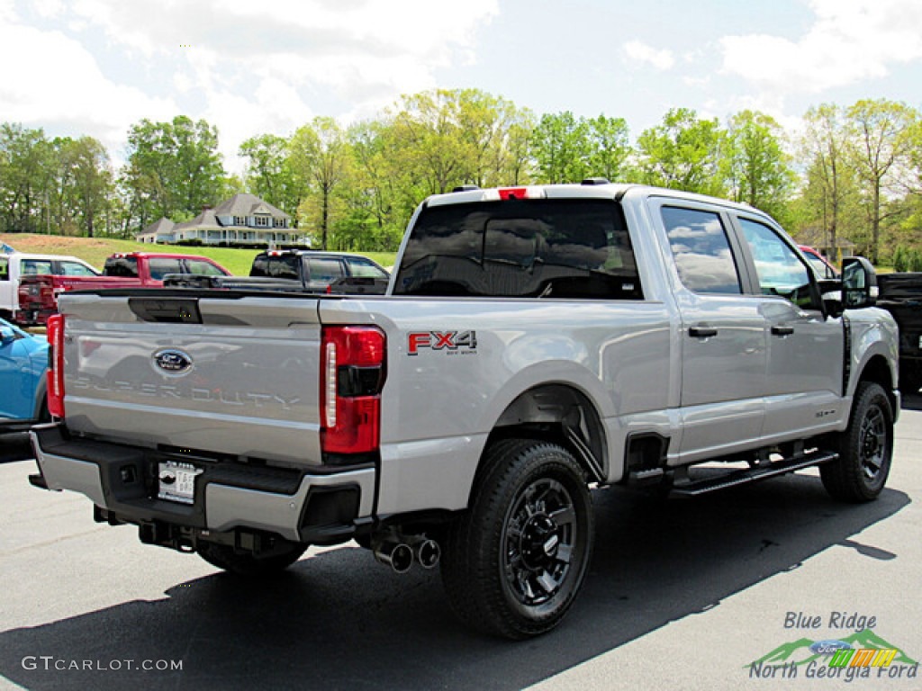 2023 F250 Super Duty STX Crew Cab 4x4 - Iconic Silver Metallic / Medium Dark Slate photo #5