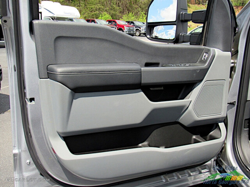 2023 F250 Super Duty STX Crew Cab 4x4 - Iconic Silver Metallic / Medium Dark Slate photo #10