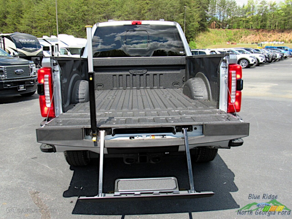 2023 F250 Super Duty STX Crew Cab 4x4 - Iconic Silver Metallic / Medium Dark Slate photo #14