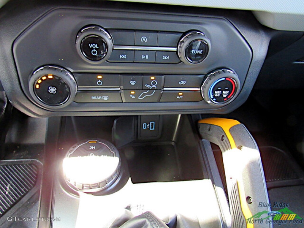 2023 Ford Bronco Badlands 4X4 2-Door Controls Photo #145998560