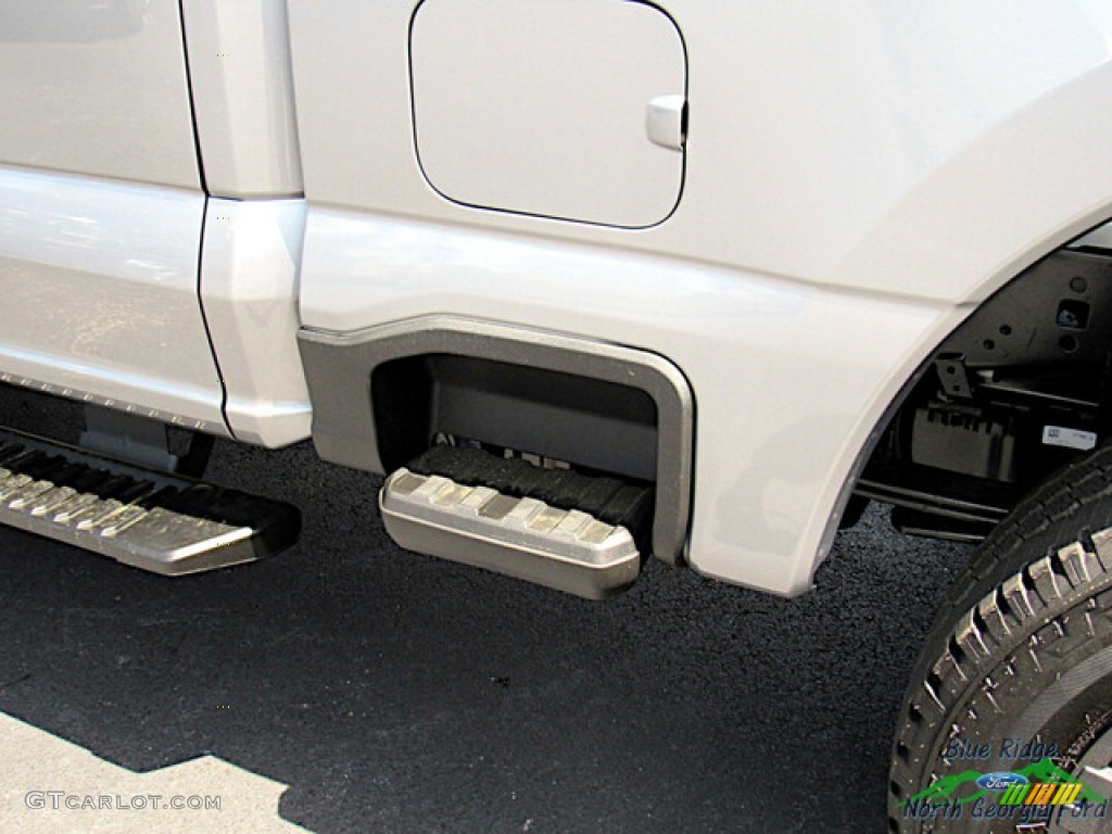 2023 F250 Super Duty STX Crew Cab 4x4 - Iconic Silver Metallic / Medium Dark Slate photo #31
