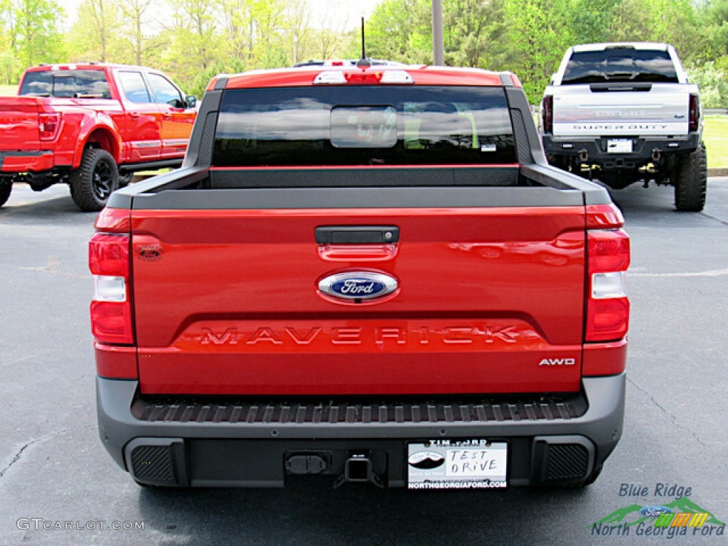 2023 Maverick Lariat AWD - Hot Pepper Red Metallic / Desert Brown photo #4