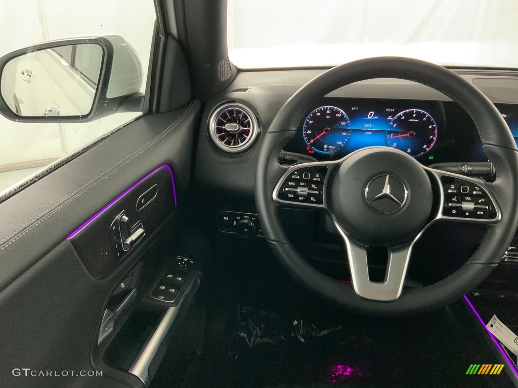 2023 Mercedes-Benz GLB 250 4Matic Steering Wheel Photos