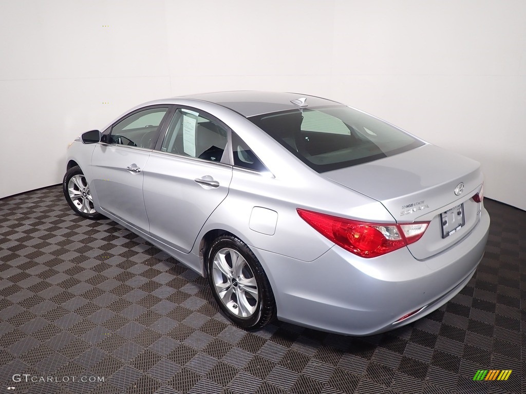 2013 Sonata Limited - Radiant Silver / Black photo #8