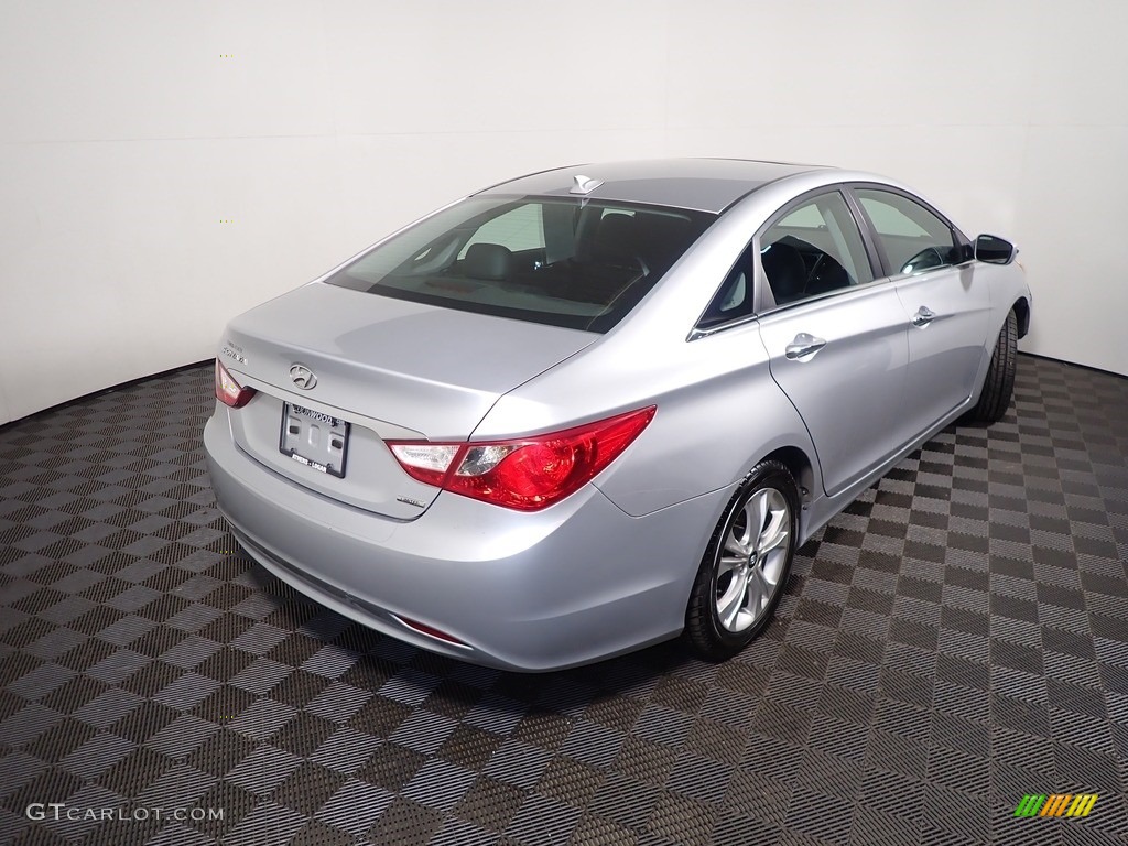 2013 Sonata Limited - Radiant Silver / Black photo #11