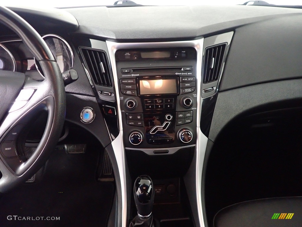 2013 Sonata Limited - Radiant Silver / Black photo #13