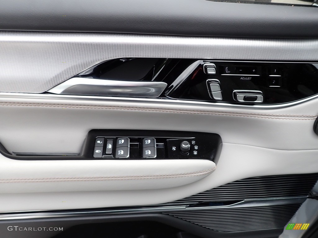 2023 Jeep Grand Wagoneer L Series II 4x4 Global Black Door Panel Photo #146002007