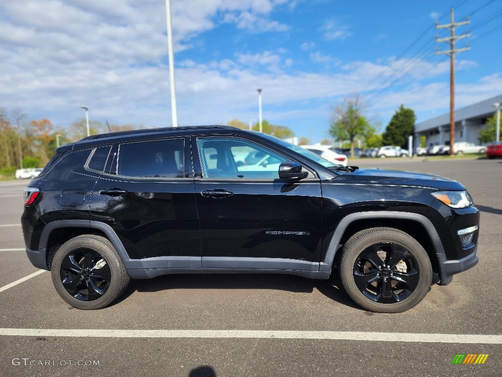 Diamond Black Crystal Pearl 2020 Jeep Compass Latitude 4x4 Exterior Photo #146005129
