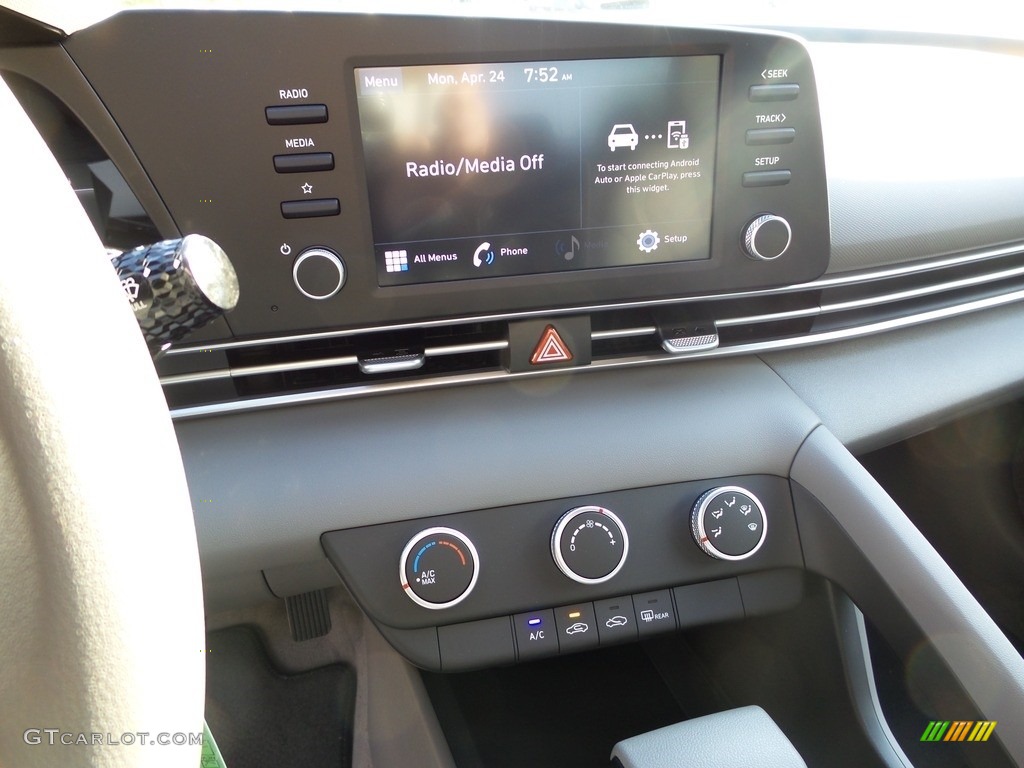 2023 Elantra SE - Fluid Metal / Medium Gray photo #17