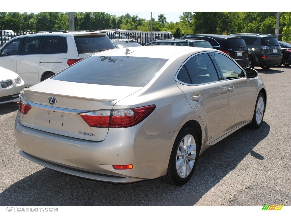 2013 ES 300h Hybrid - Satin Cashmere Metallic / Parchment photo #5