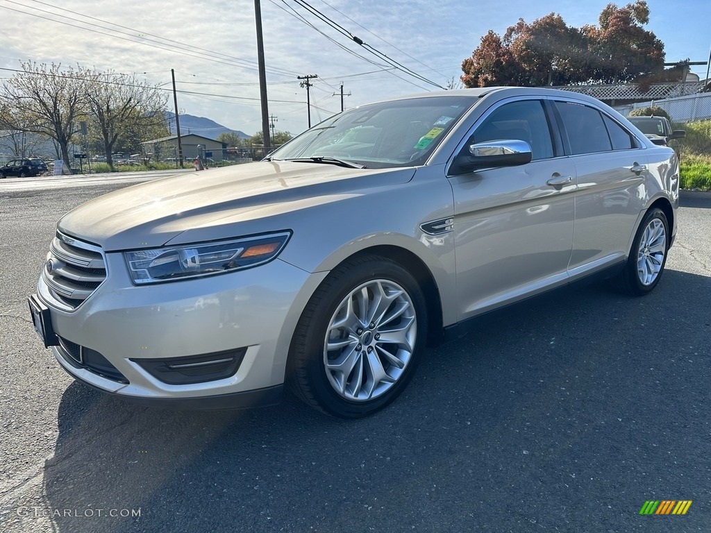 White Gold 2018 Ford Taurus Limited Exterior Photo #146006059
