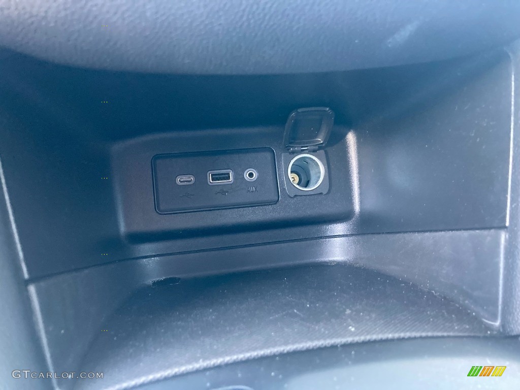 2019 Equinox LT - Pacific Blue Metallic / Jet Black photo #31