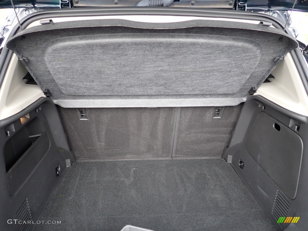 2021 Buick Encore Preferred AWD Trunk Photos