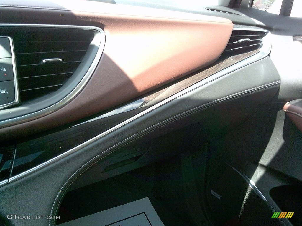 2020 Enclave Avenir AWD - White Frost Tricoat / Chestnut photo #25