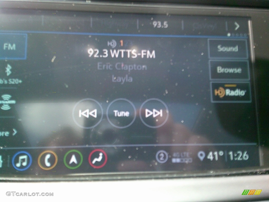 2020 Enclave Avenir AWD - White Frost Tricoat / Chestnut photo #37