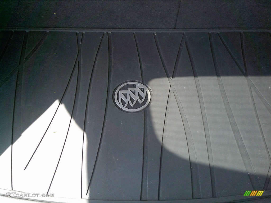 2020 Enclave Avenir AWD - White Frost Tricoat / Chestnut photo #42