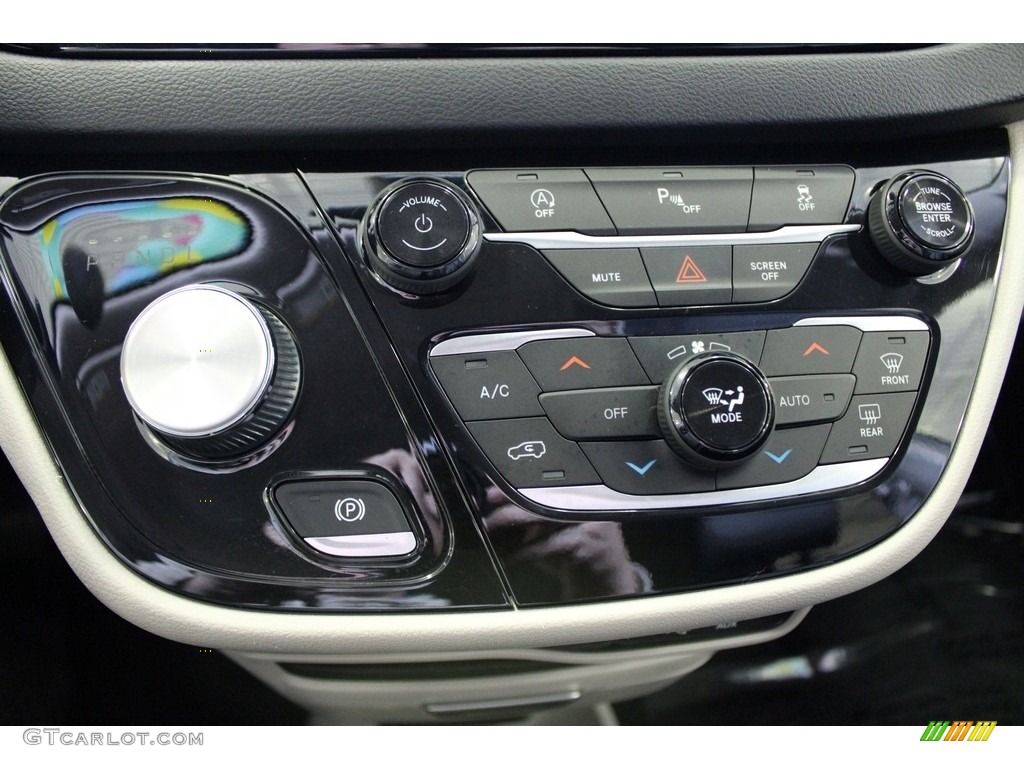2020 Pacifica Touring L - Billet Silver Metallic / Alloy/Black photo #36