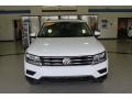 Pure White - Tiguan SE 4Motion Photo No. 2