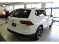 Pure White - Tiguan SE 4Motion Photo No. 8