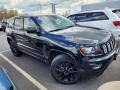 Diamond Black Crystal Pearl - Grand Cherokee Altitude 4x4 Photo No. 2