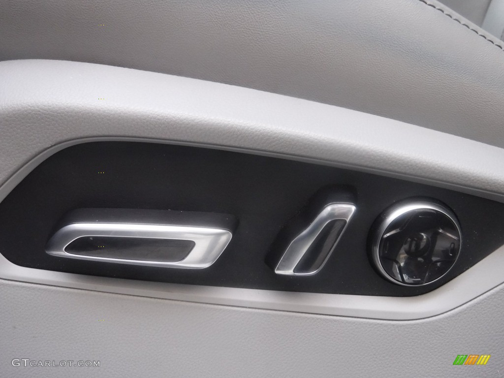 2020 RDX Technology AWD - Fathom Blue Pearl / Graystone photo #17