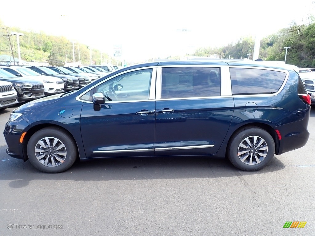 Fathom Blue Pearl 2023 Chrysler Pacifica Hybrid Limited Exterior Photo #146010595