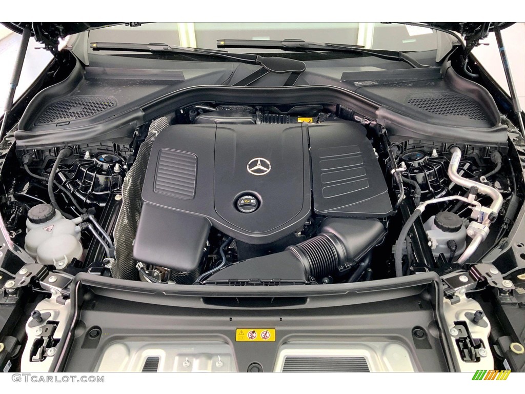 2023 Mercedes-Benz GLC 300 4Matic Engine Photos
