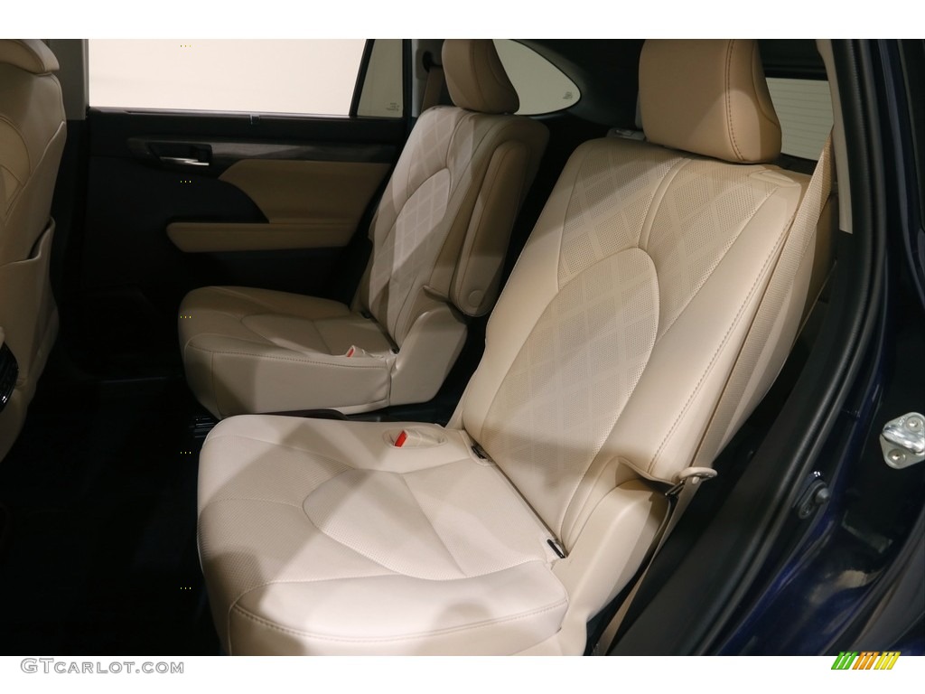 2021 Toyota Highlander Hybrid Platinum AWD Rear Seat Photo #146015535