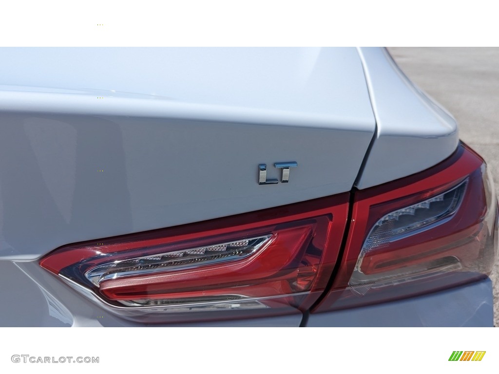 2022 Malibu LT - Summit White / Jet Black photo #20
