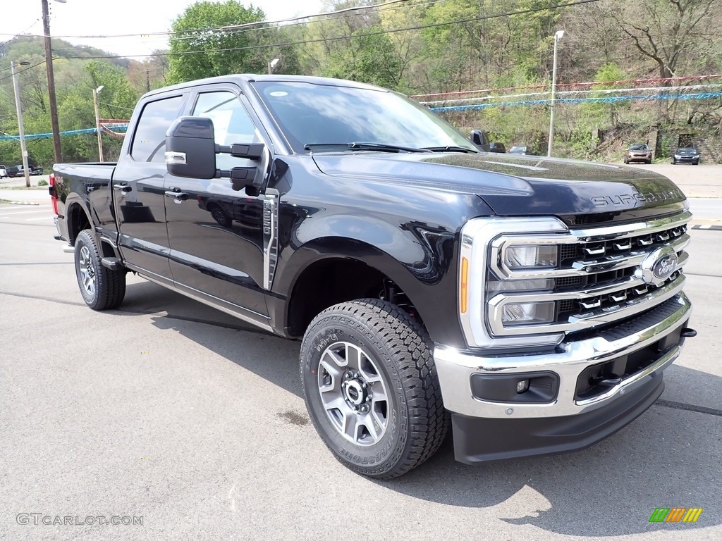 Agate Black Metallic 2023 Ford F250 Super Duty XLT Crew Cab 4x4 Exterior Photo #146015874