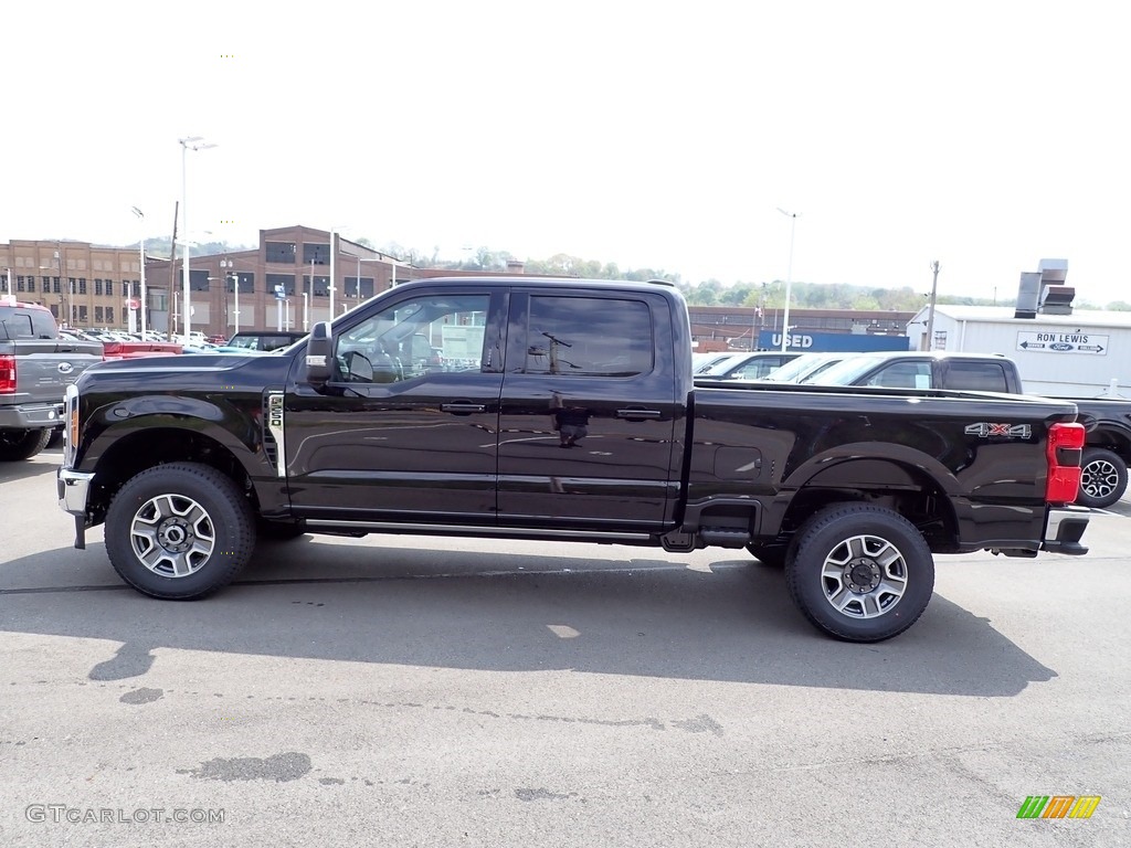 Agate Black Metallic 2023 Ford F250 Super Duty XLT Crew Cab 4x4 Exterior Photo #146015933