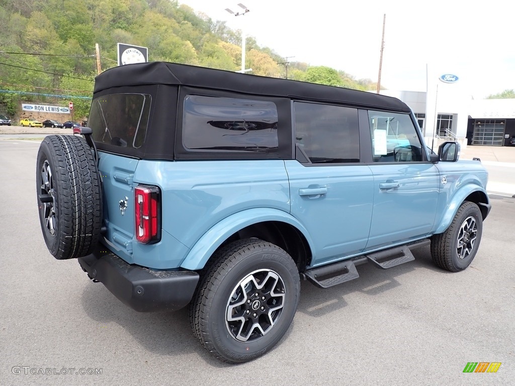 2023 Bronco Outer Banks 4X4 4-Door - Area 51 / Roast/Black Onyx photo #8
