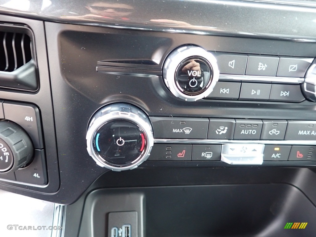 2023 F150 XLT SuperCrew 4x4 - Hot Pepper Red Metallic / Black photo #19