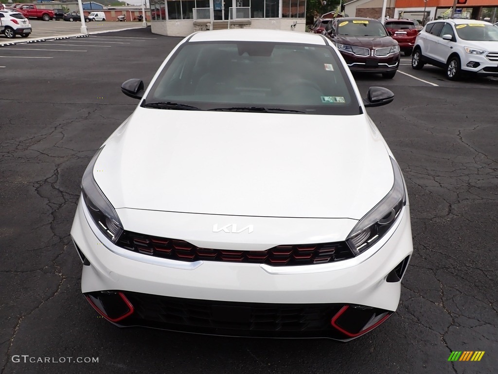 2023 Forte GT-Line - Snow White Pearl / Black photo #3