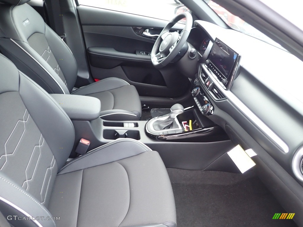 2023 Forte GT-Line - Snow White Pearl / Black photo #11
