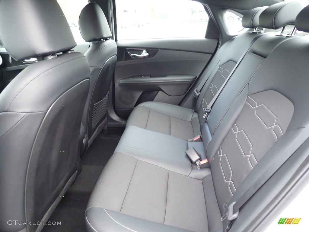 2023 Forte GT-Line - Snow White Pearl / Black photo #12