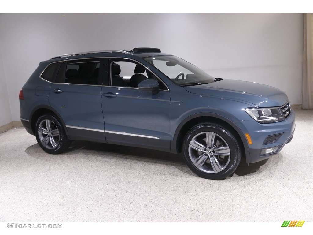 2020 Tiguan SE 4MOTION - Blue Silk Metallic / Titan Black photo #1