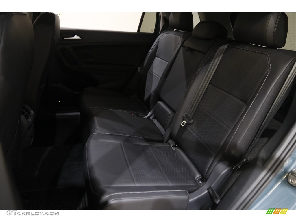 2020 Tiguan SE 4MOTION - Blue Silk Metallic / Titan Black photo #17